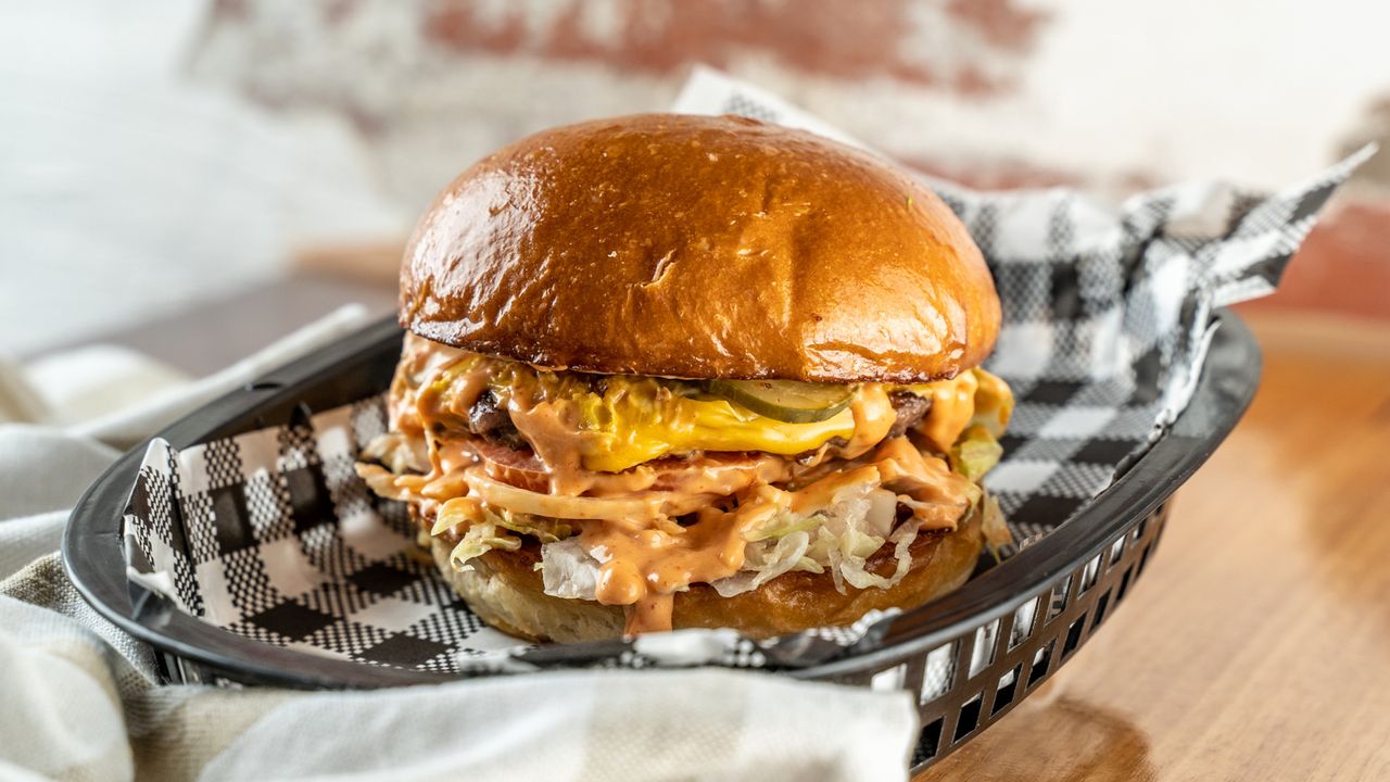 Classic Cheese Burger (Standard)