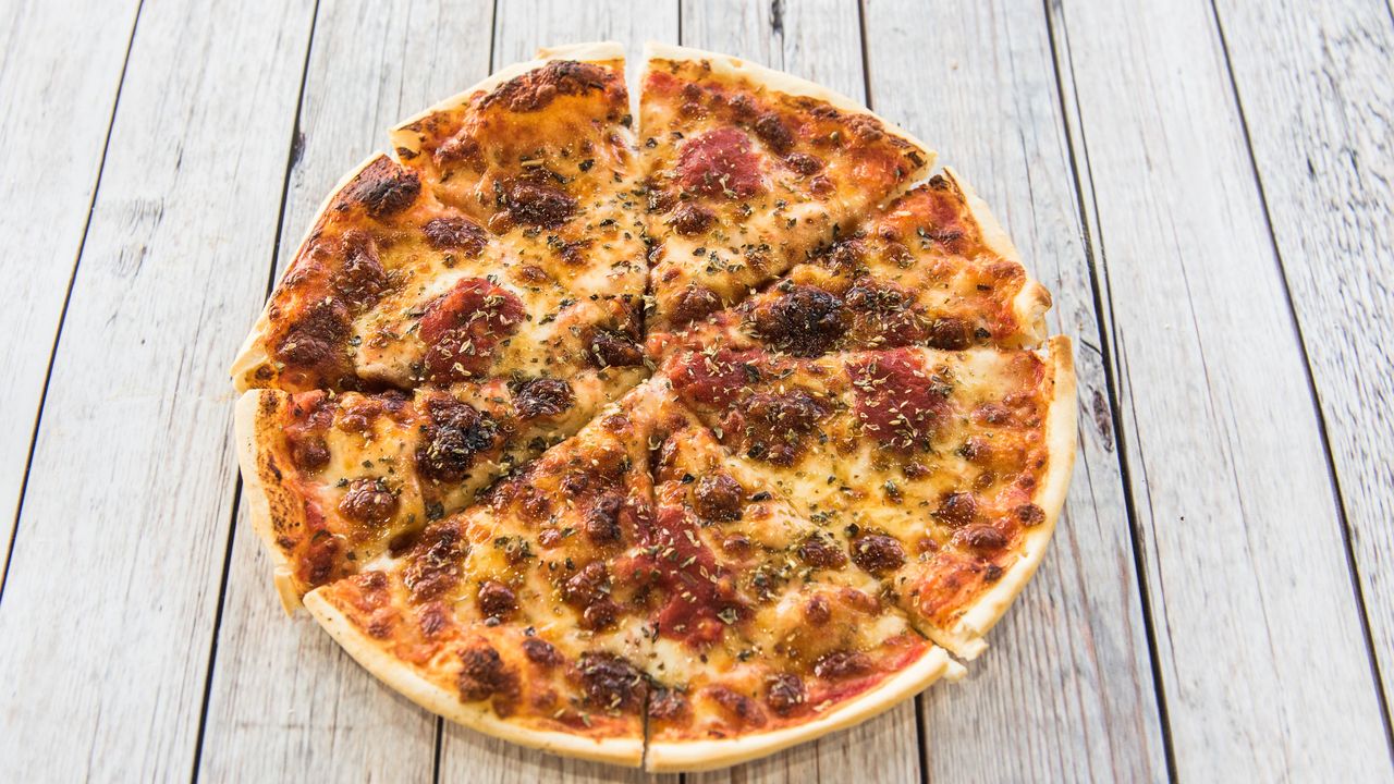 4. Margherita Pizza, Mozzarella Cheese & Basil