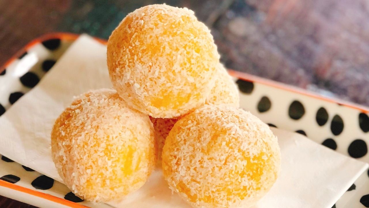Apricot & Coconut Bliss Balls