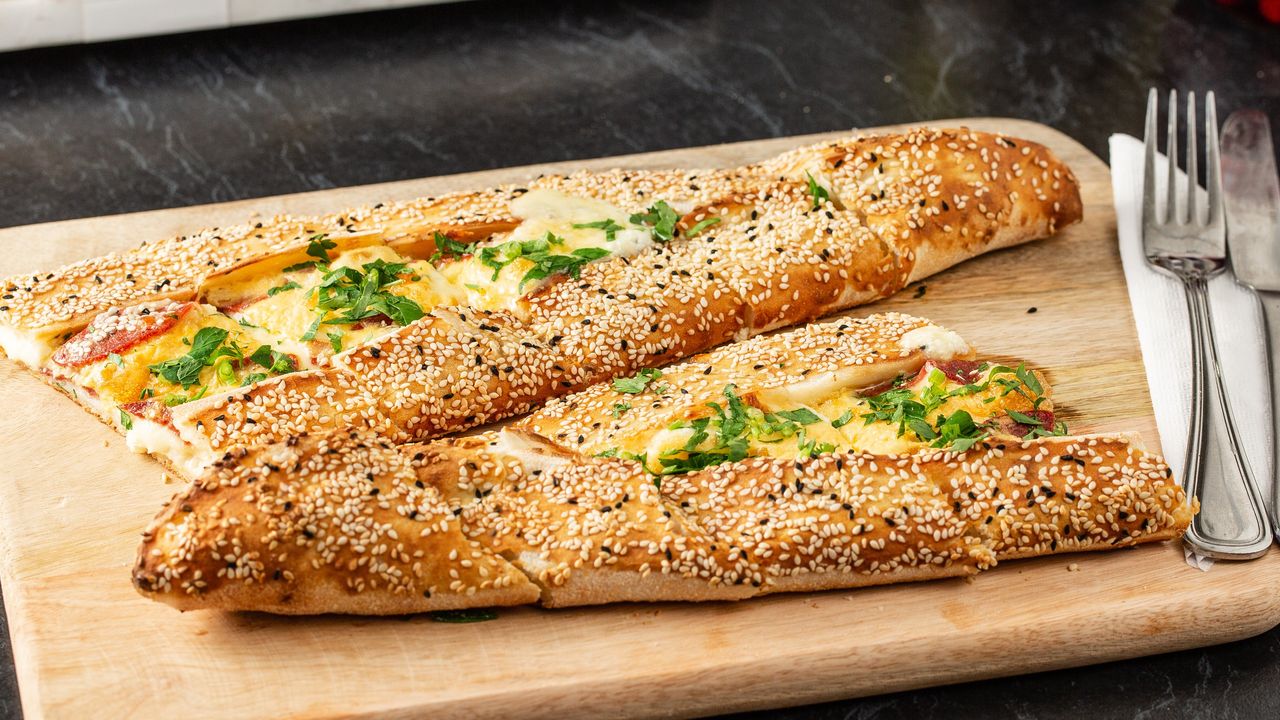 Sausage & Egg Pide
