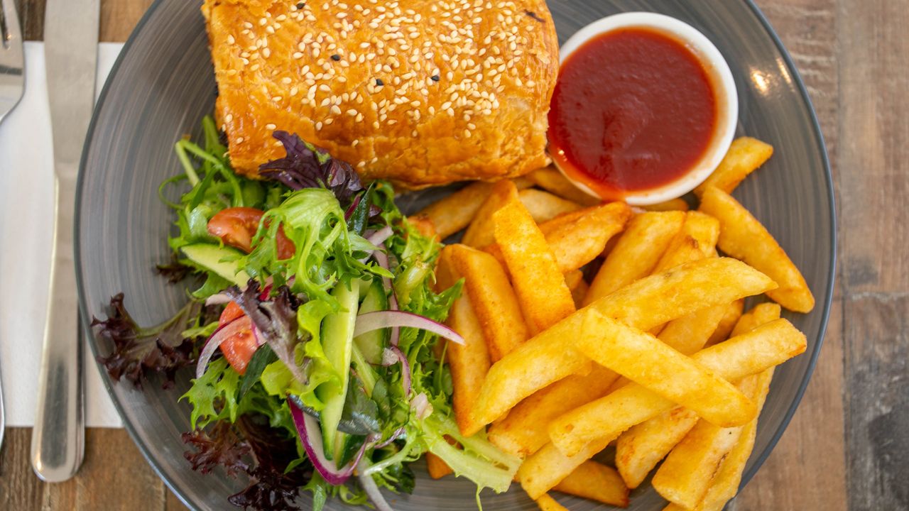 BEEF SAUSAGE WITH CHIPS AND SALAD