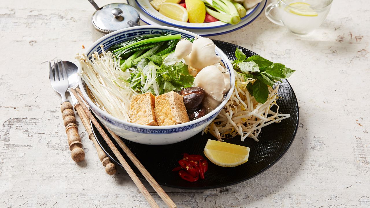 P3. Mushroom Noodle Soup / Phở Nấm