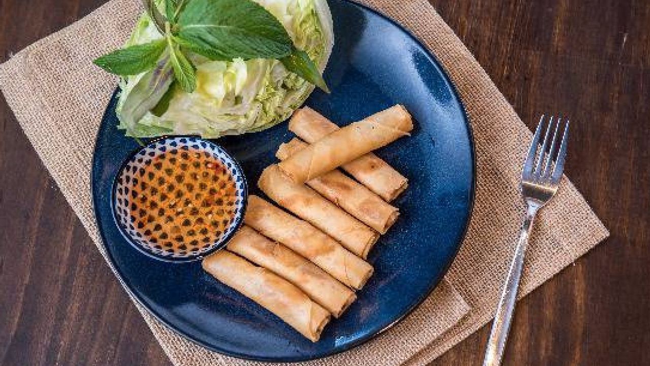 Chicken Spring Rolls (Cha Gio Ga)