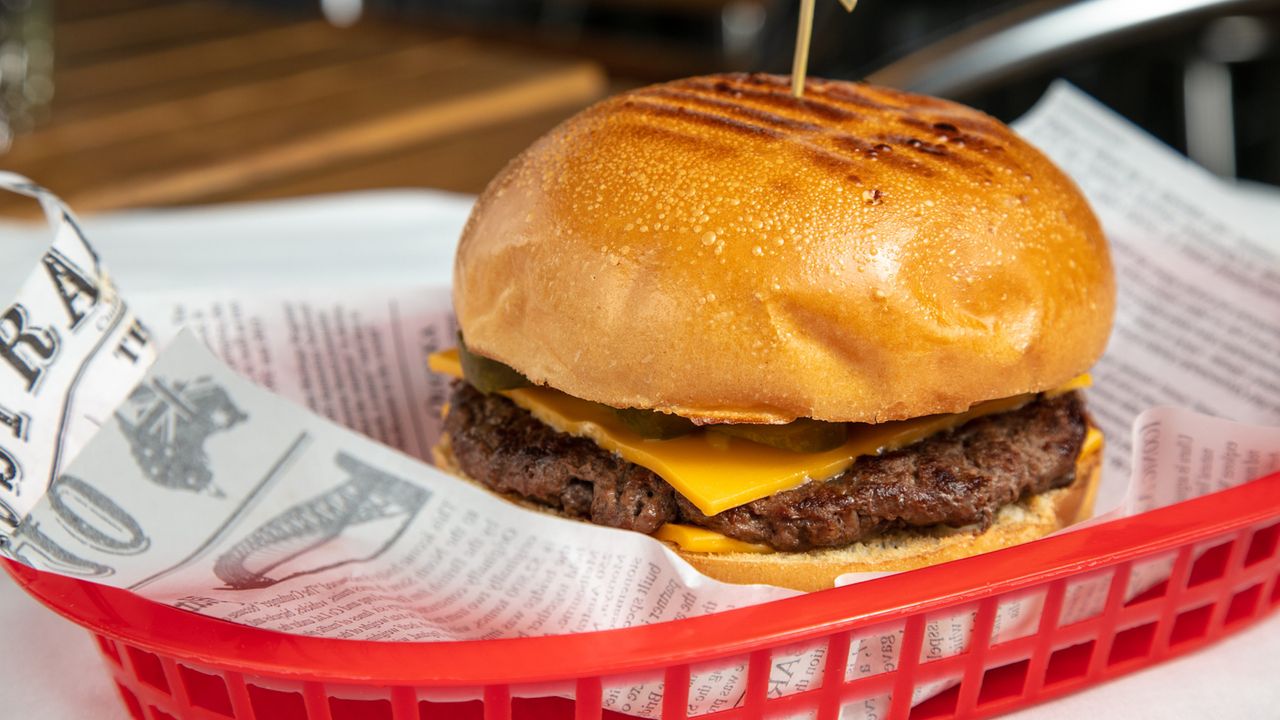 American Cheese Beef Burger (Standard)