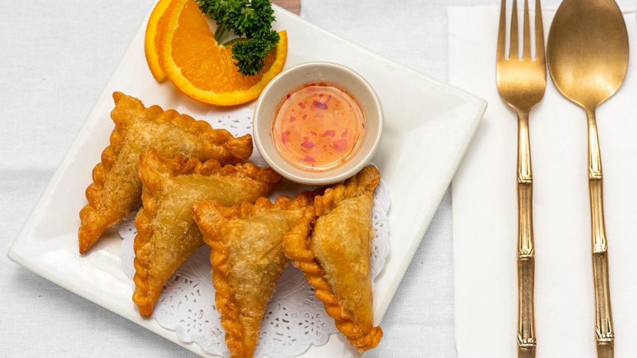 Chicken Curry Puff