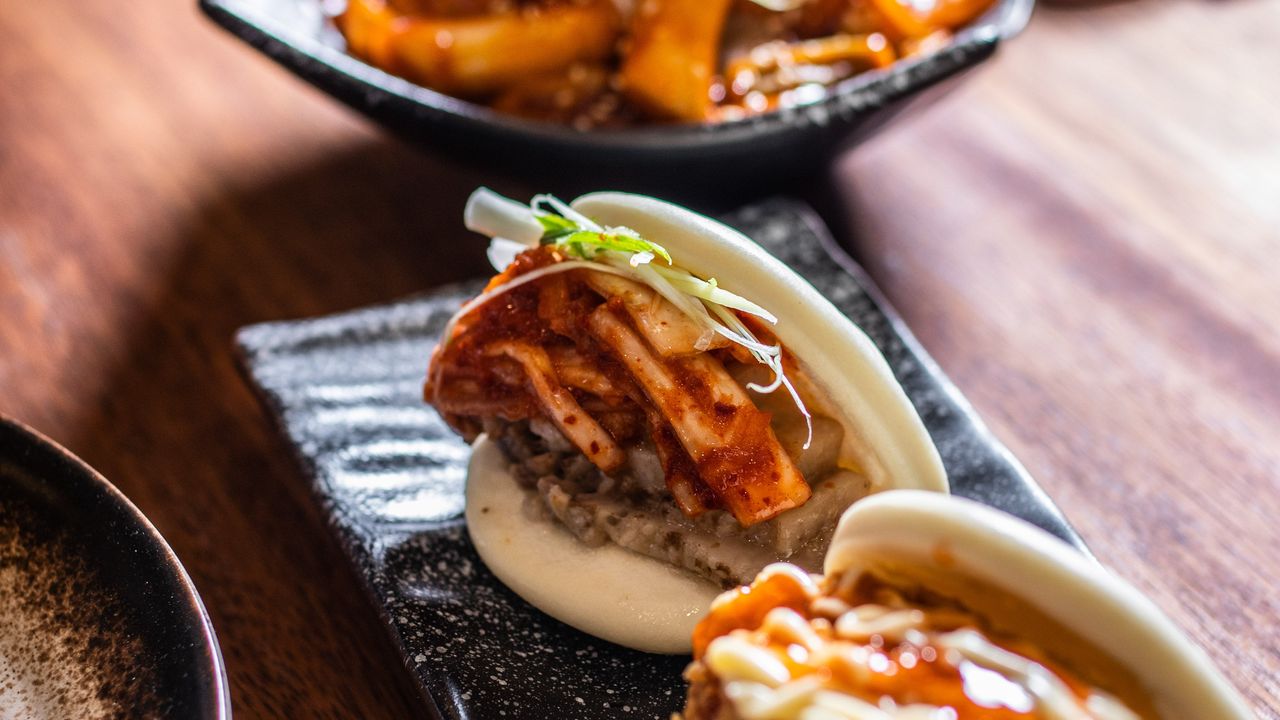Fried Chicken Bao