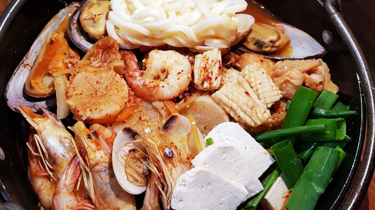 Spicy Seafood Hot Pot
