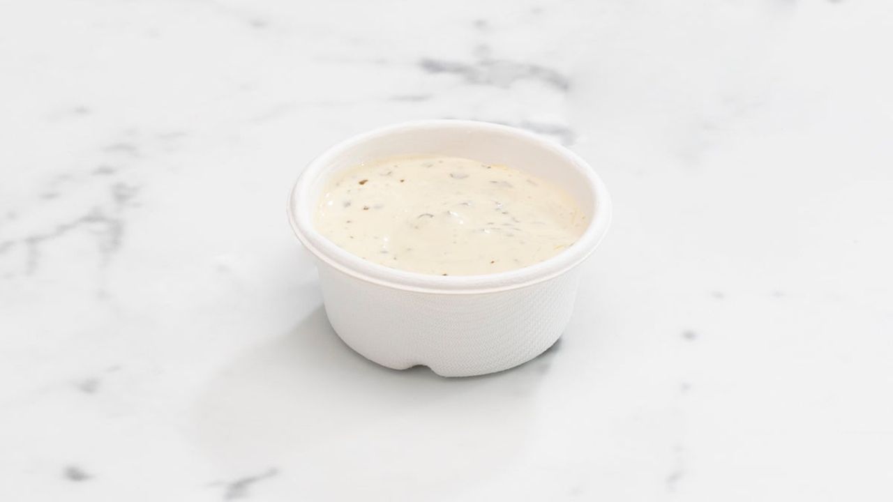 Side of Basilo Sauce (1070 kJ)