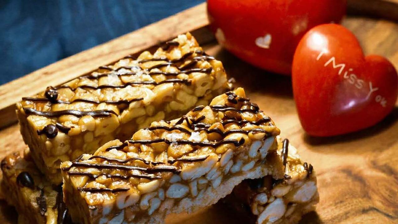 Salted Chewy Cashew Finger