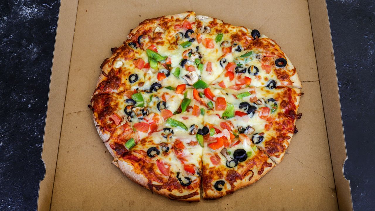 Hectic Pizza (The Lot)