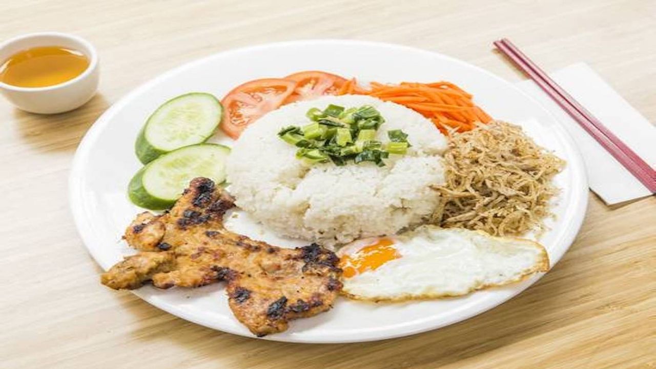 Special Combo Broken Rice w/ Pork Chop