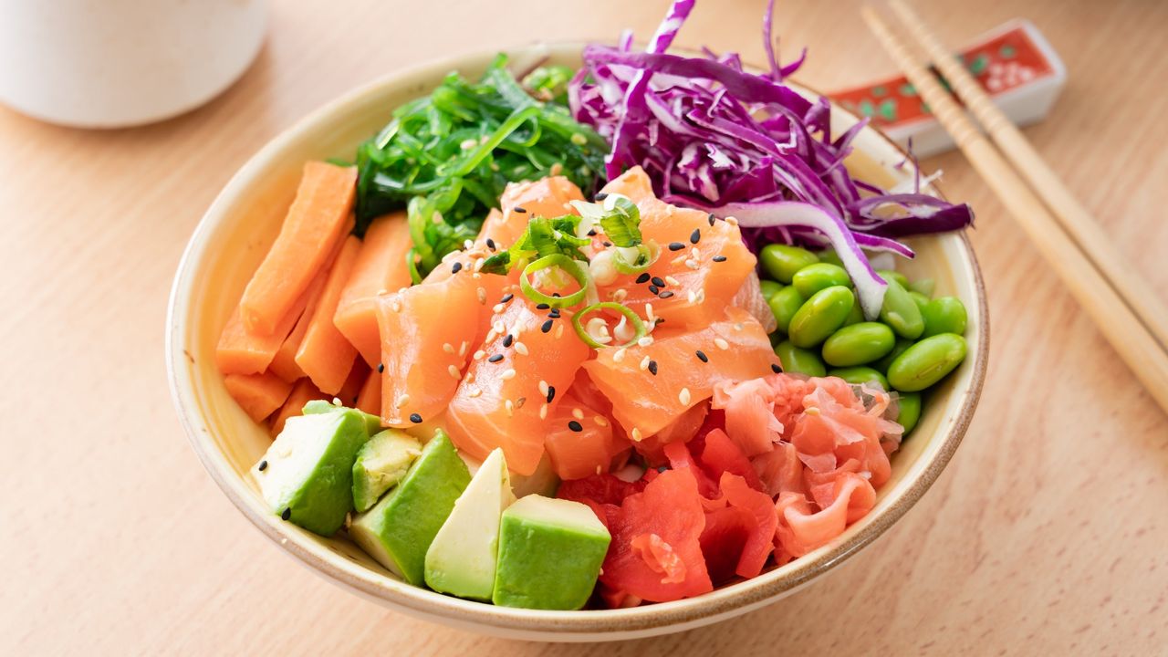 Salmon Poke
Soba Bowl