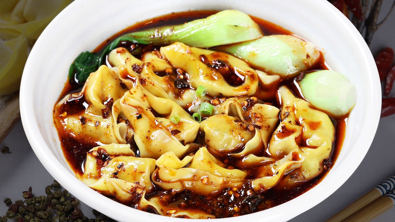 Wontons in Spicy Soup