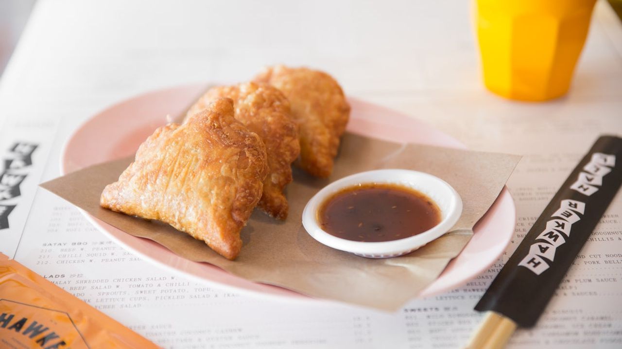 Butter Chicken Curry Puffs