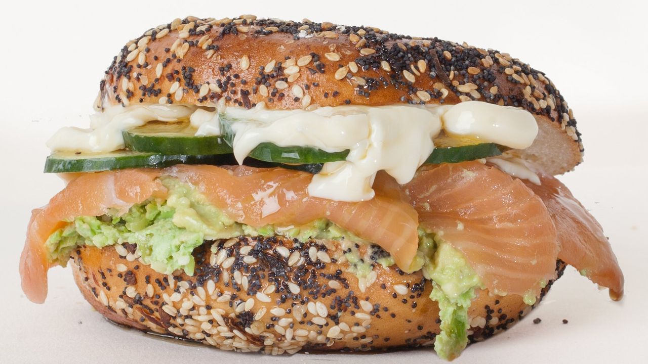 #9 Smoked Salmon, Edamame & Avocado Mash