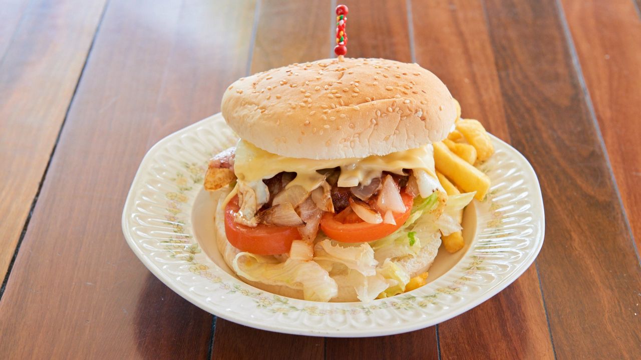 Burger with the Lot Hamburger