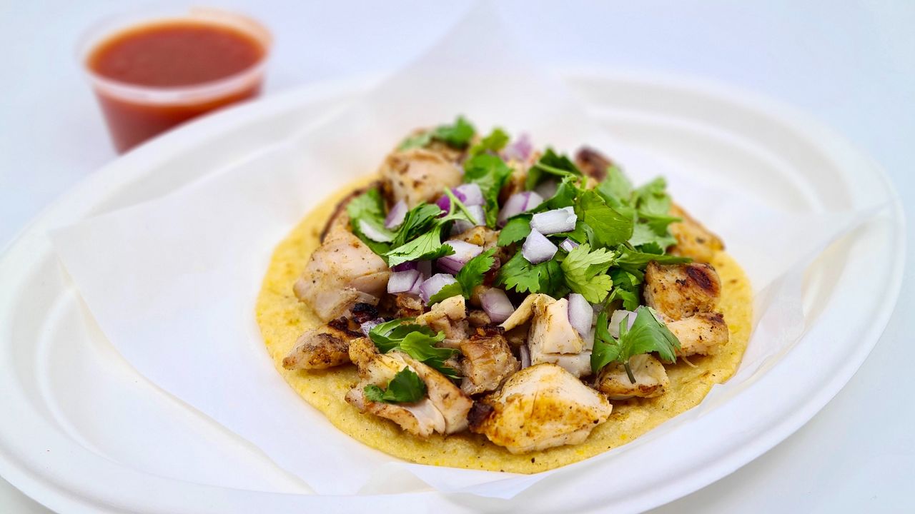 Pollo Asado Taco