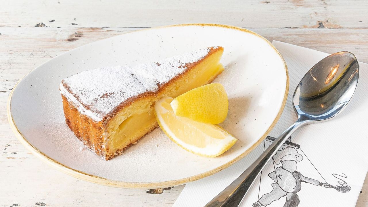 Nonna’s Lemon Cake