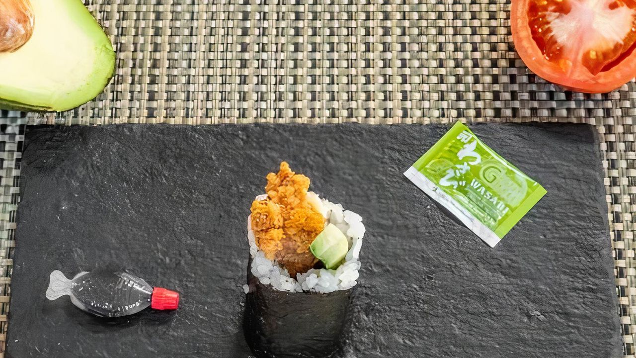 0rlean Chicken (Spicy) Sushi