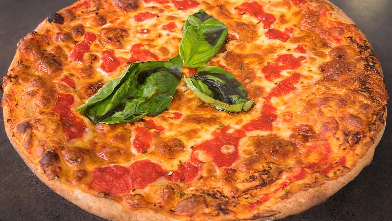 Margherita Pizza (Large)