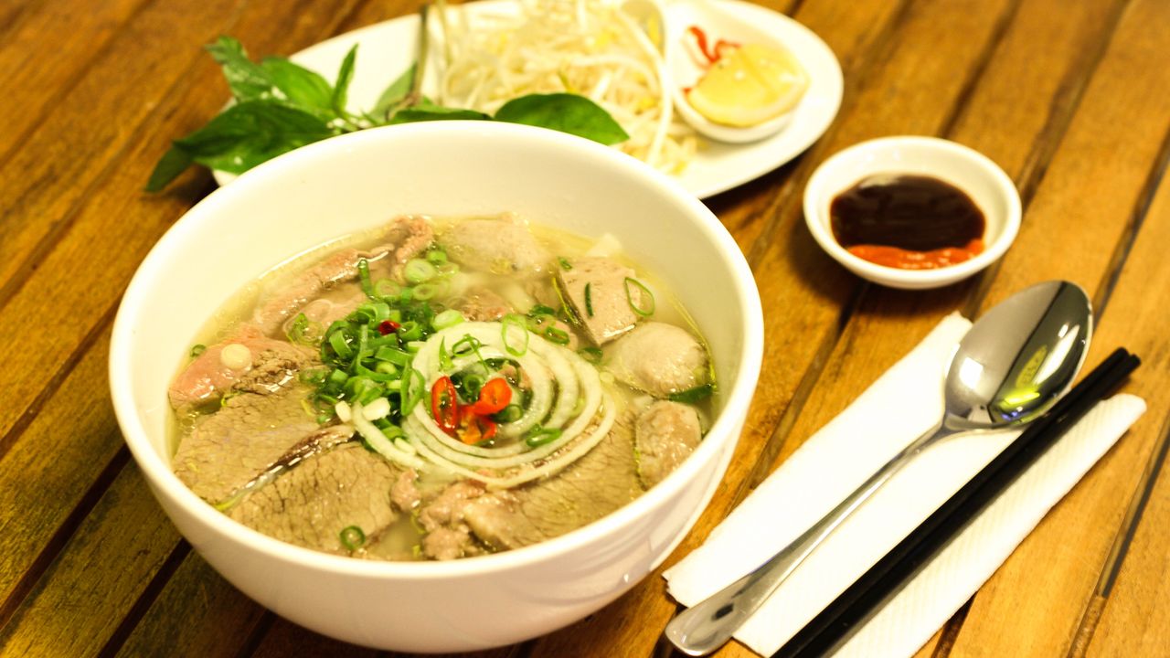 Phở Family Đặc Biệt / Family Signature