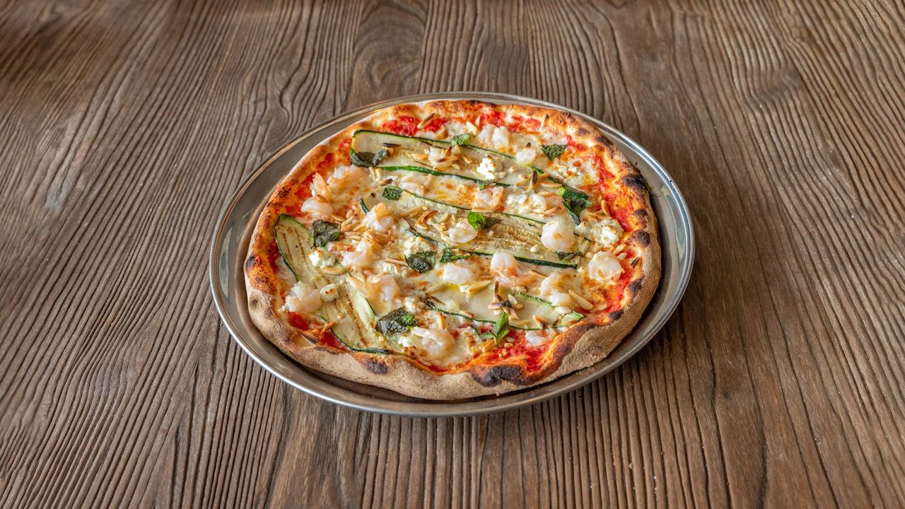 Willow Special Pizza