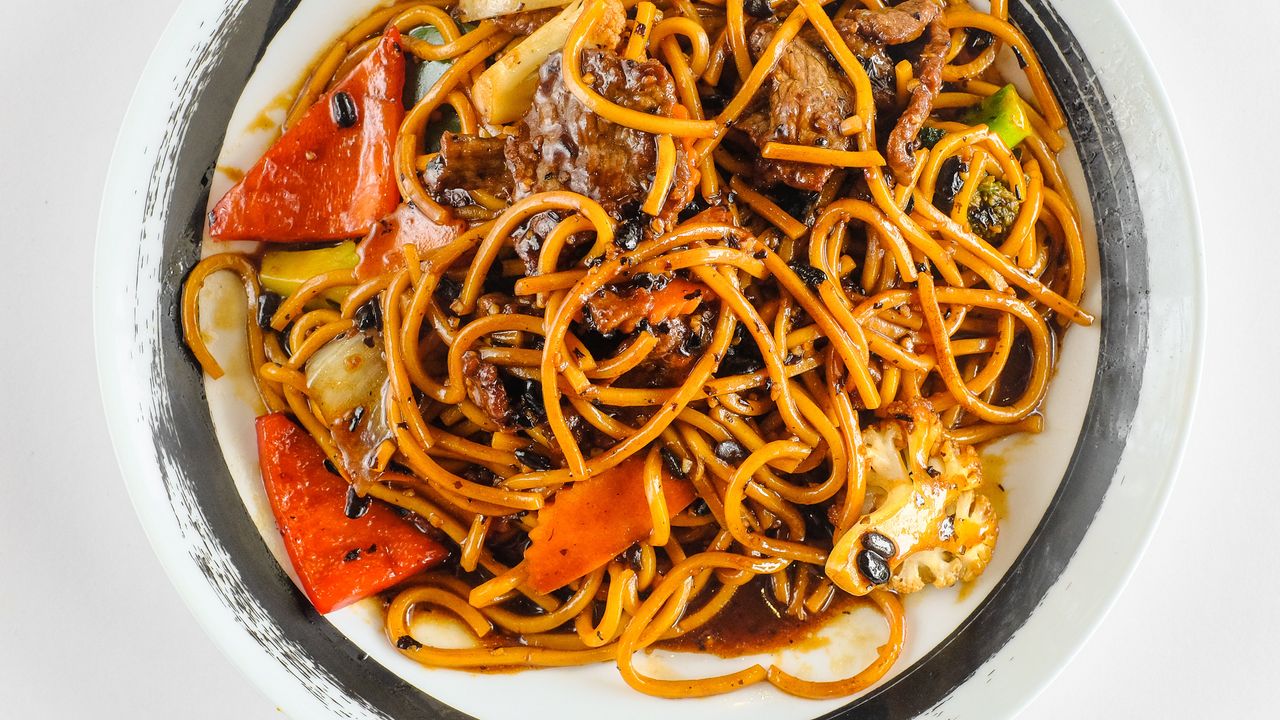 Black Pepper Beef Noodle