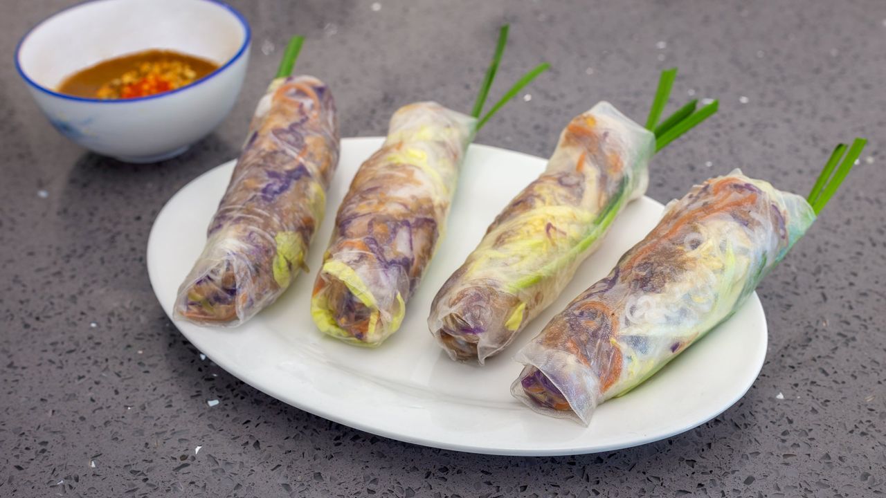 Goi Cuon Chay/Vegetarian Rice Paper Rolls (4 Rolls)