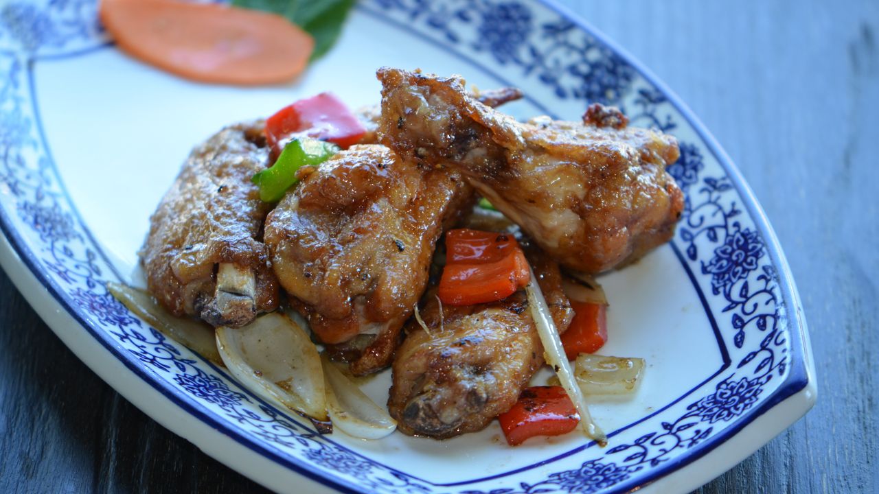 Fried Chicken Wings (2 per Serve)