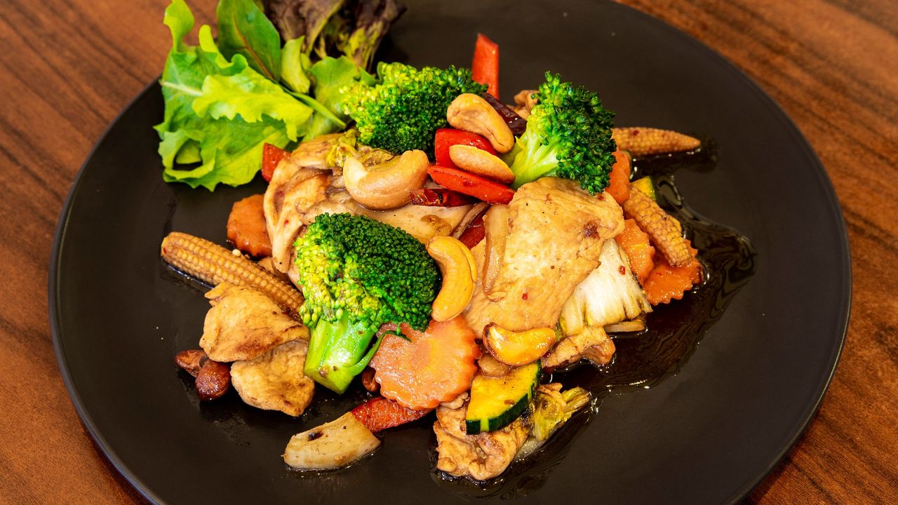 Cashew Nuts and Chilli Jam Stir Fry