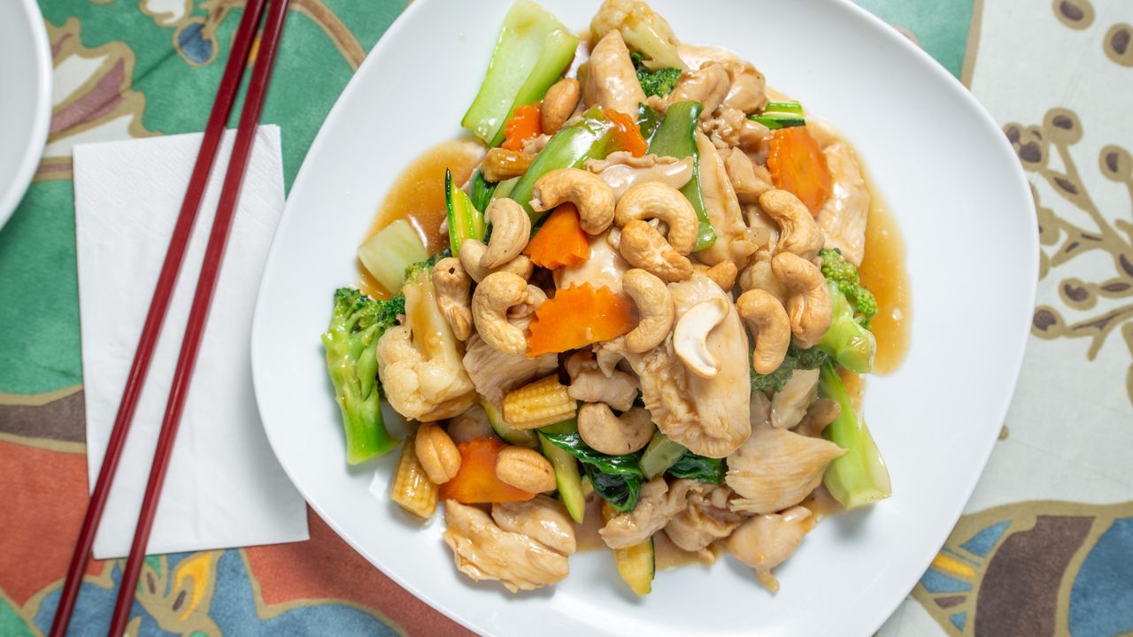Chicken with Cashew Nut