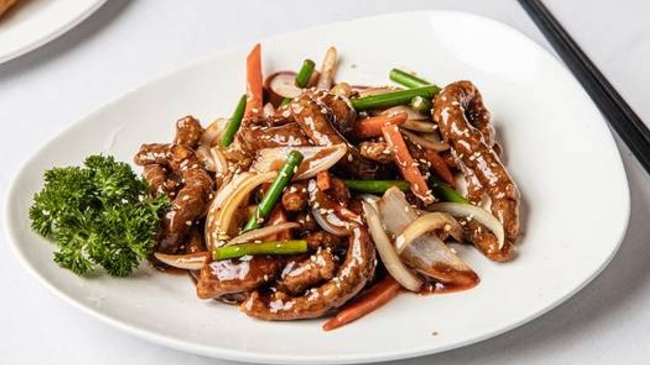 Shredded Beef Eye Fillet with Mandarin Sauce