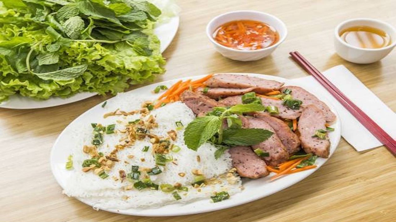 Grilled pork with angel hair vermicelli.