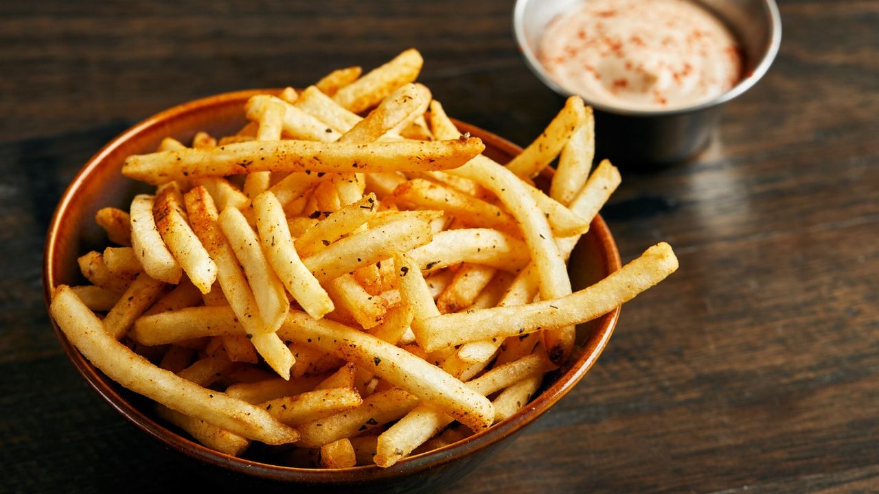 CAJUN FRIES & CAJUN TABASCO MAYO (GF)(V)