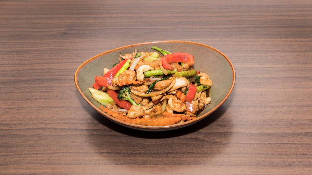 Pad Med Ma Muang (N)