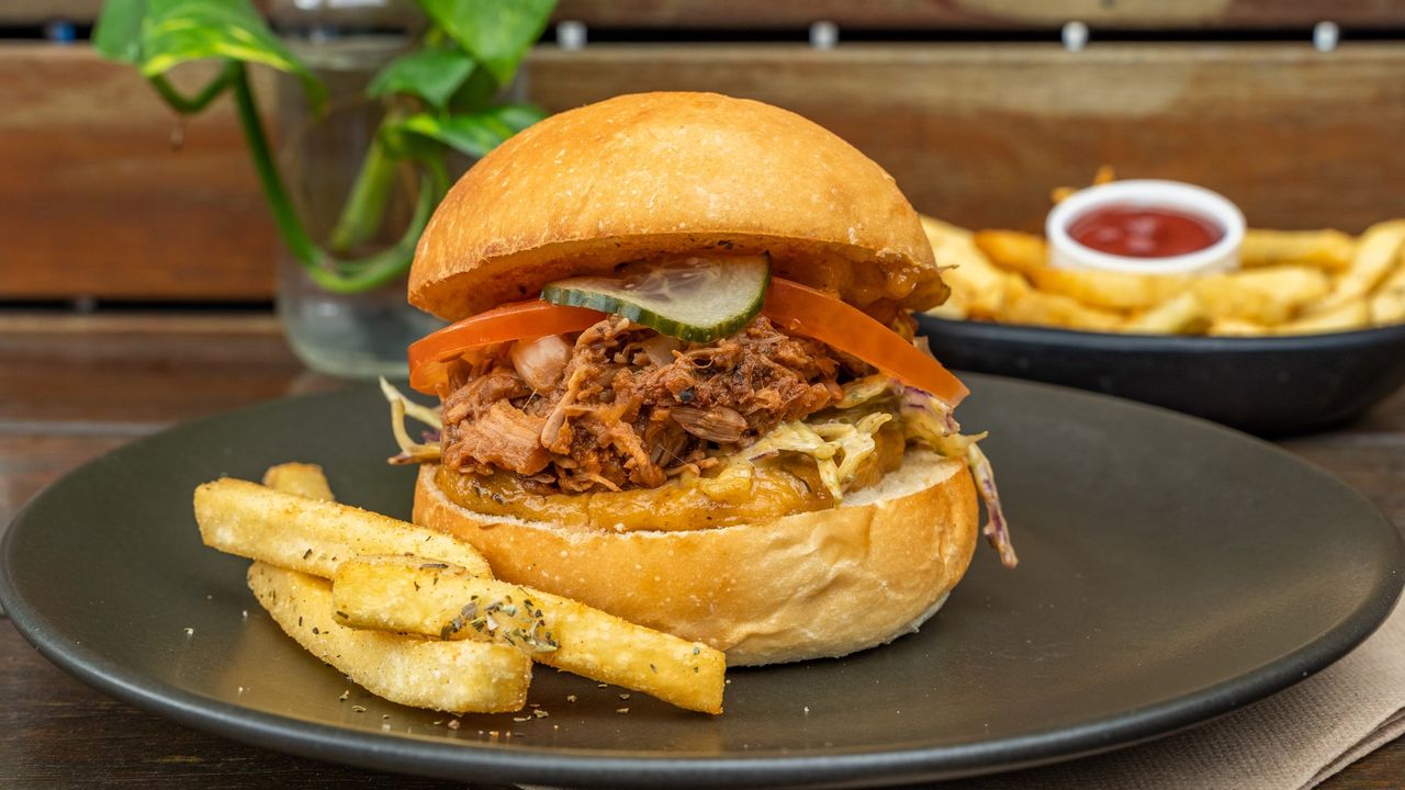 Pulled Jackfruit Burger