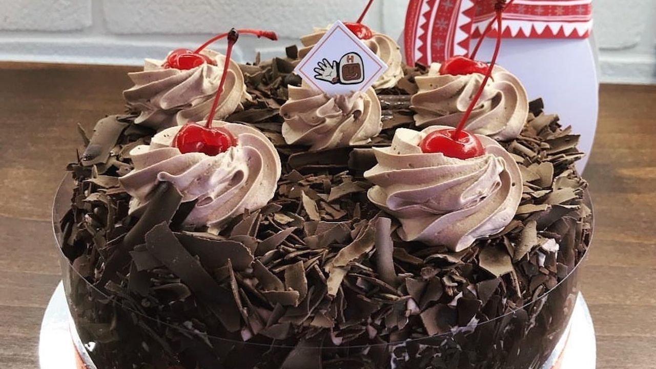 Blackforest Cake 8"