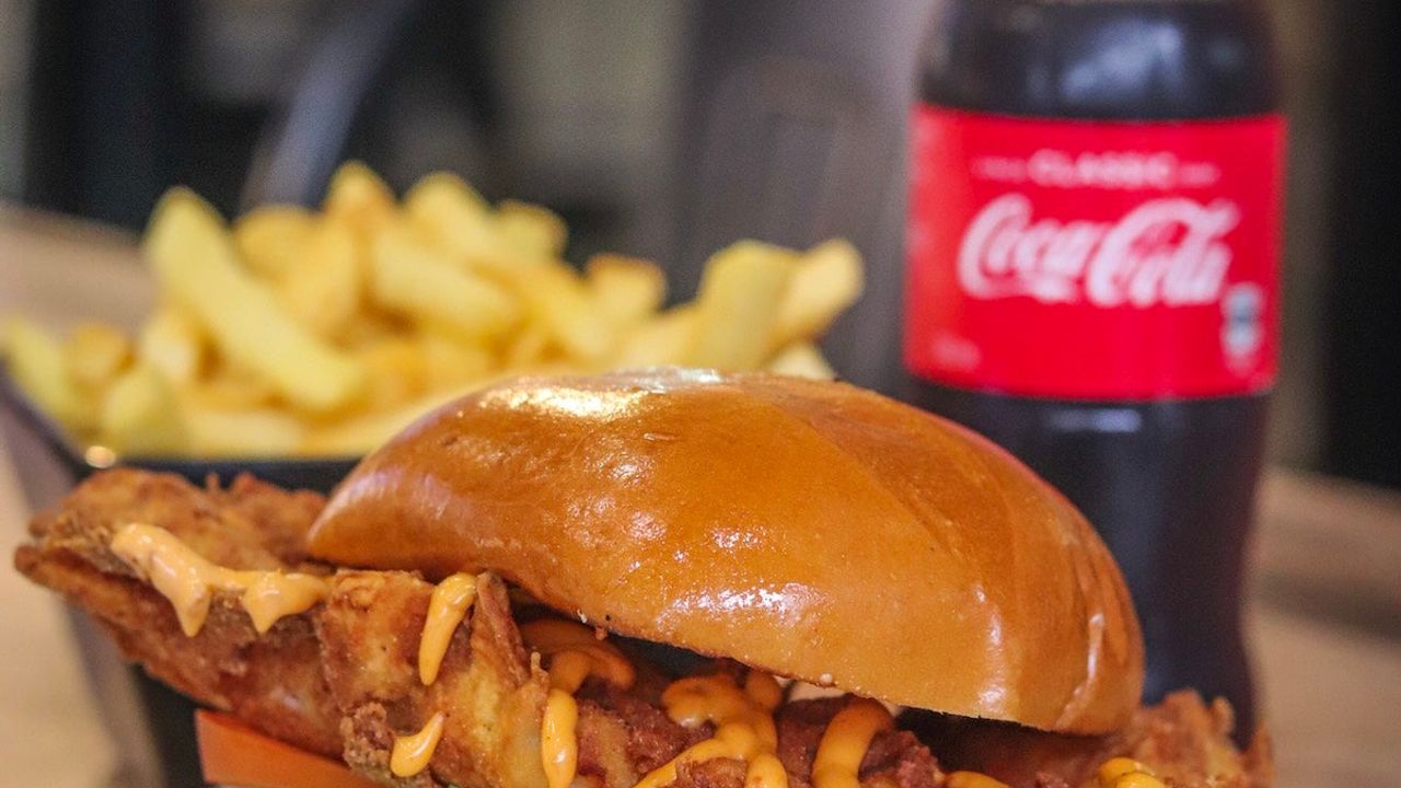 Southern Fried Crispy Chicken Burger