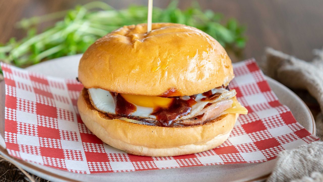 Maple Bacon and Egg Roll