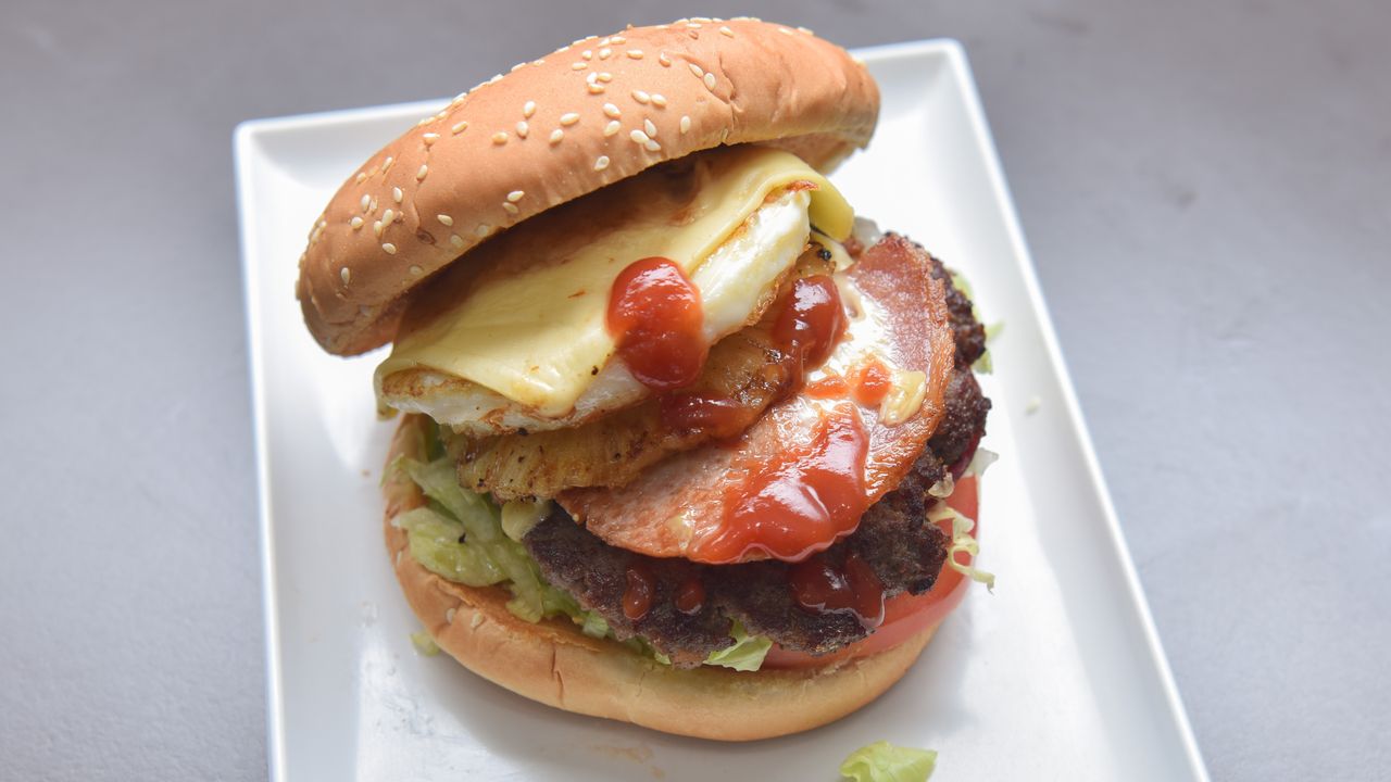 Deluxe Burger