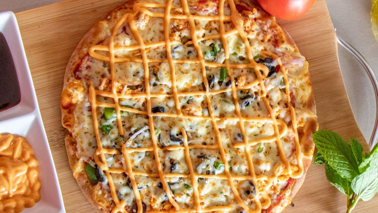 Peri Peri Chicken Pizza