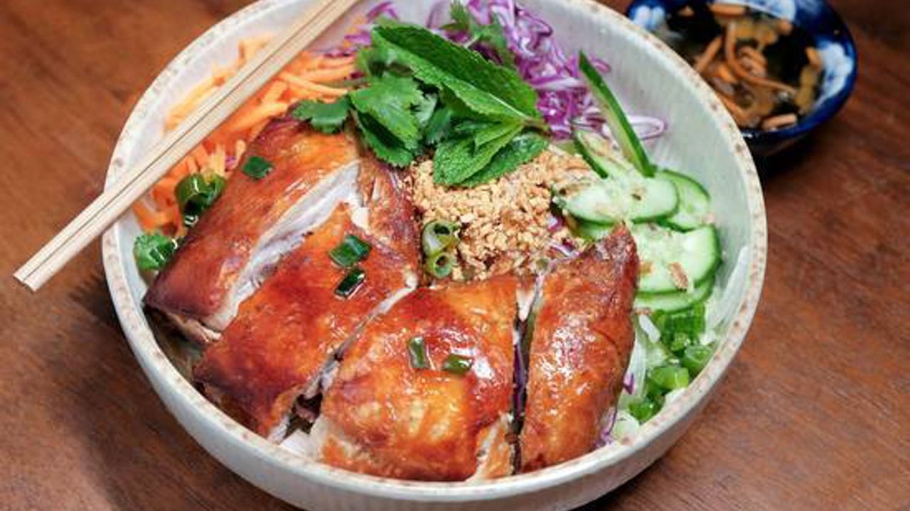 Crispy Chicken Vermicelli Salad