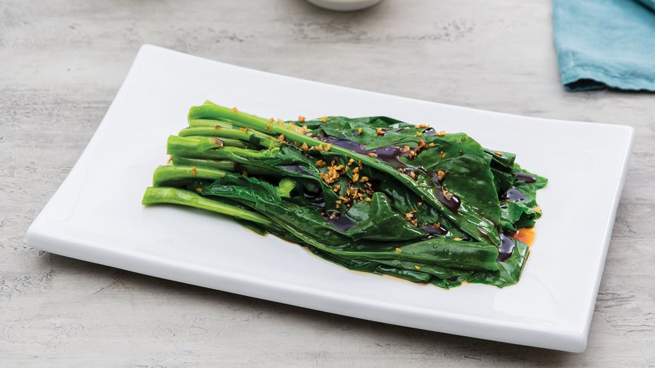 Chinese Broccoli with Oyster Sauce (Kai Lan)