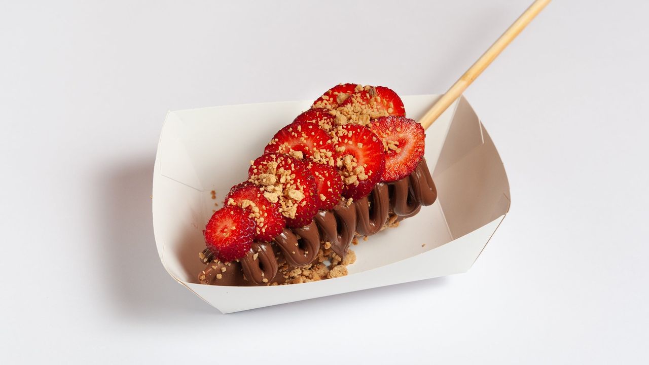 Nutella and Strawberry Cheesecake