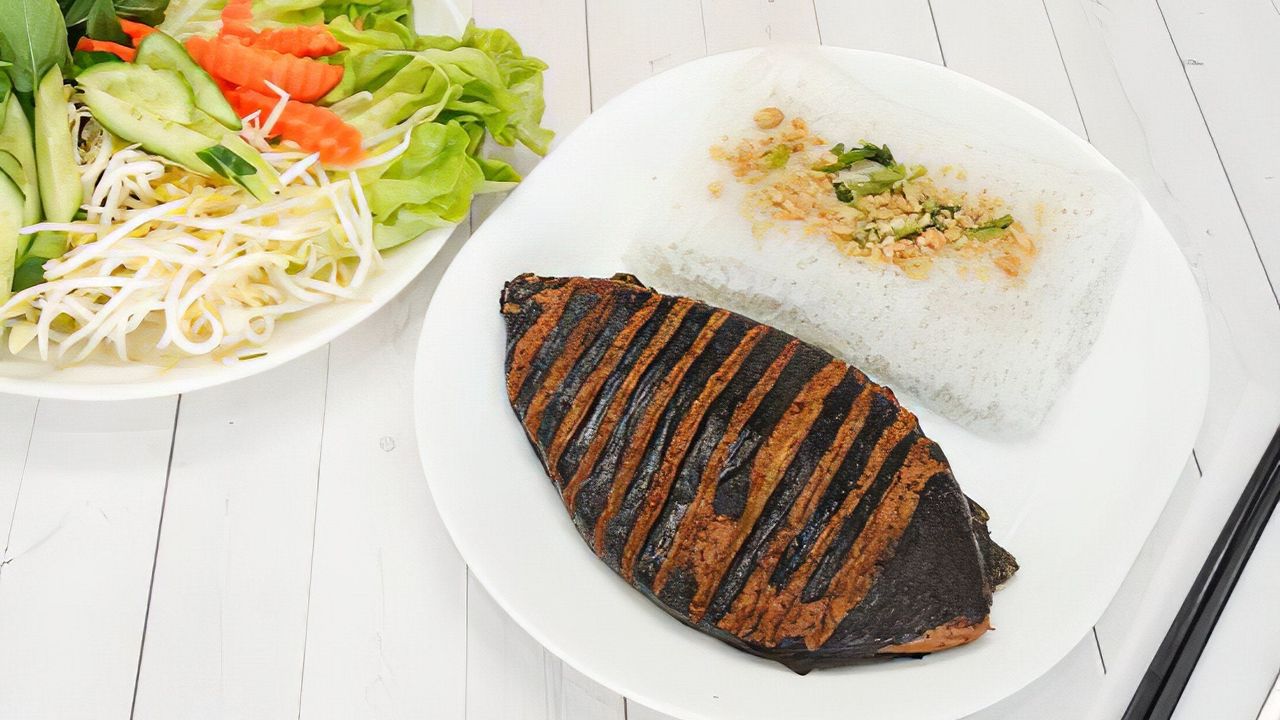Grilled Soy Fish (Bánh Hỏi Cá Nướng)