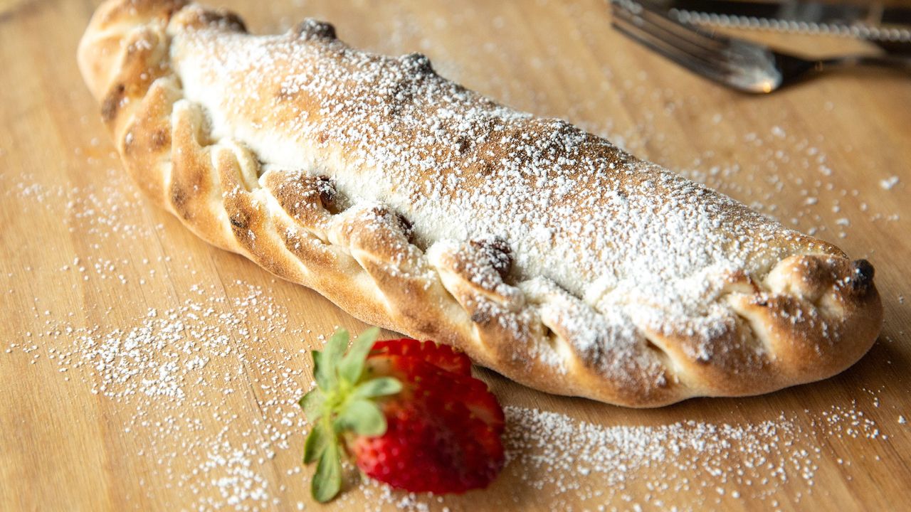Nutella Calzone (v)