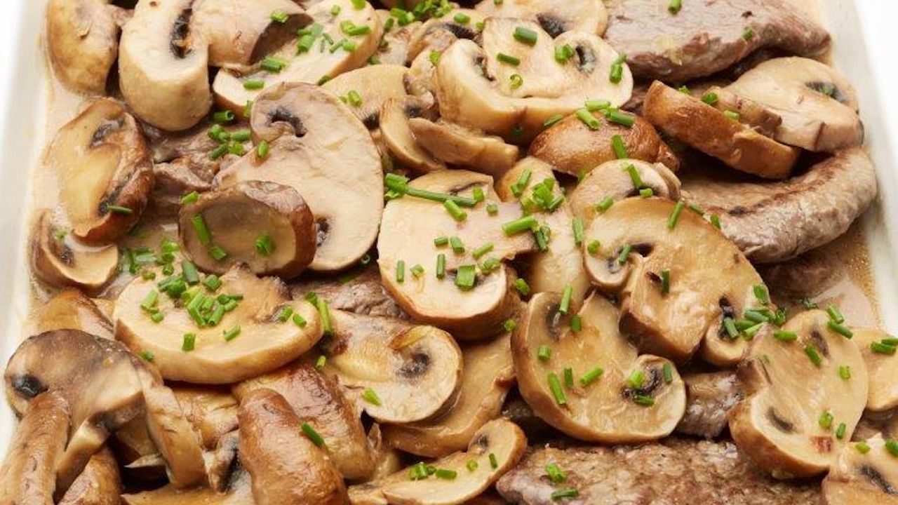 Veal Scallopini with Creamed Potatoes