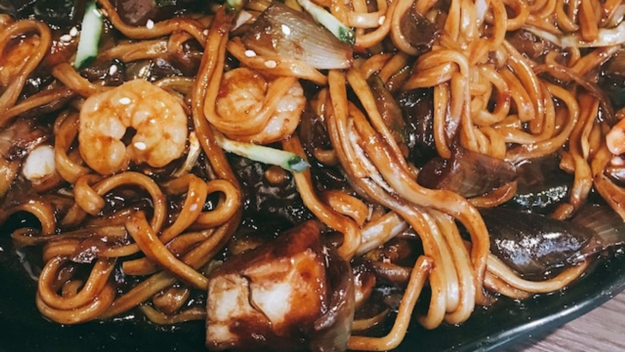 Jaeng- Ban Jajangmyeon ( Spicy)