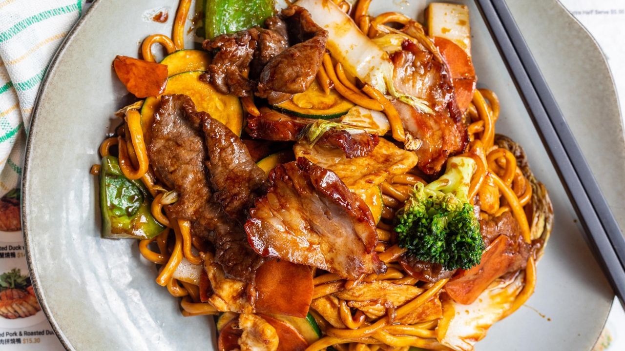 Meat Combination with Hokkien Noodle