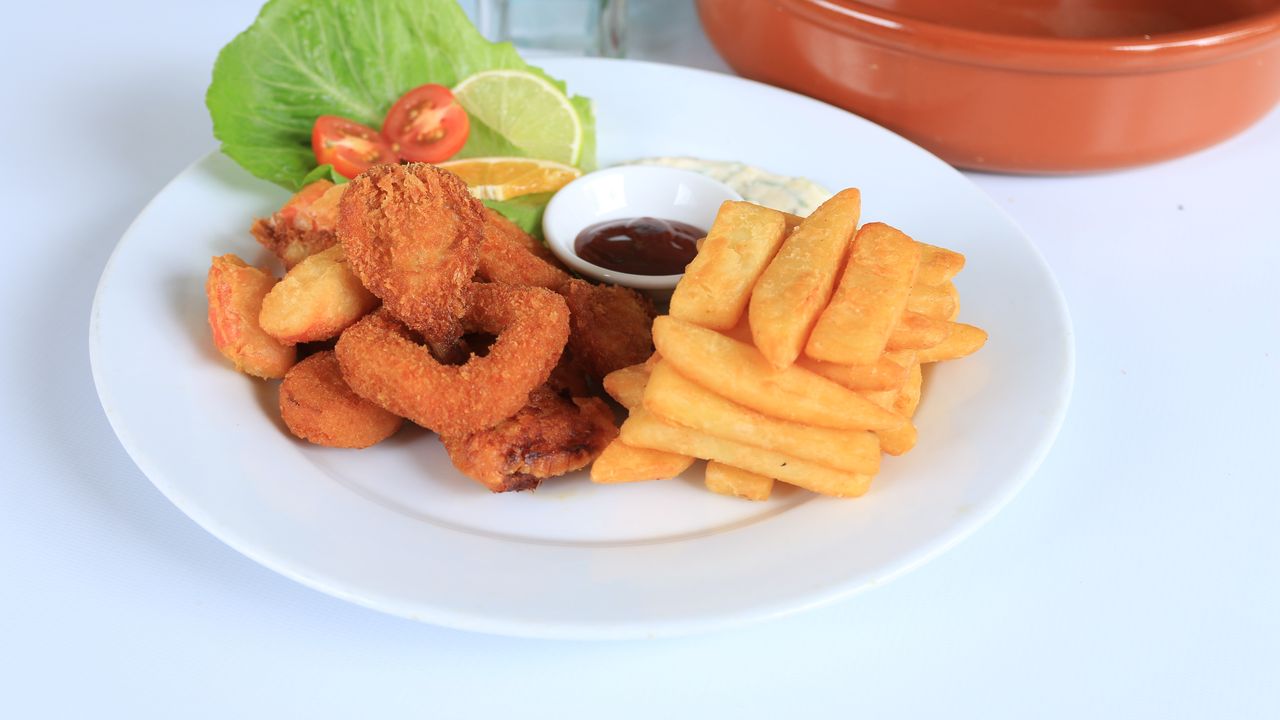 E34. Seafood Basket
